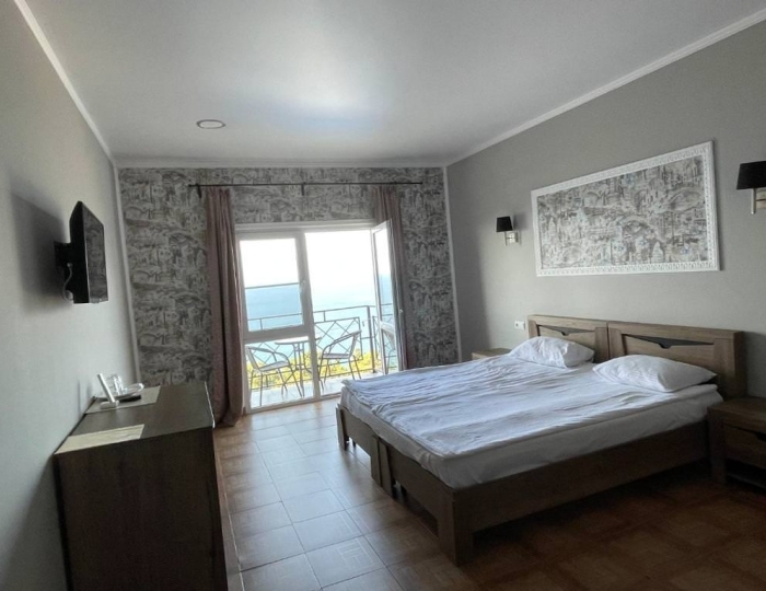 Просторный двухместный номер с 2 отдельными кроватями - Отель «Астан» Гагра